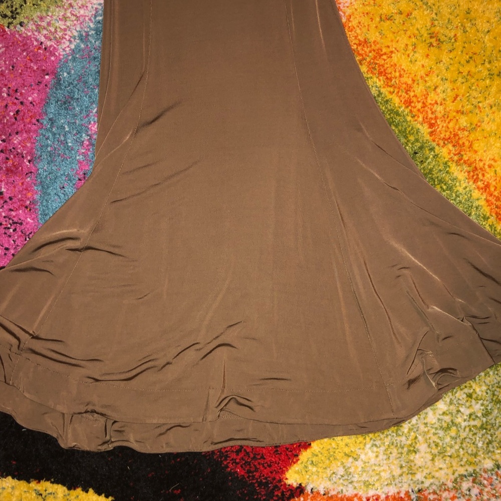 Dress - Picture 2 of 8